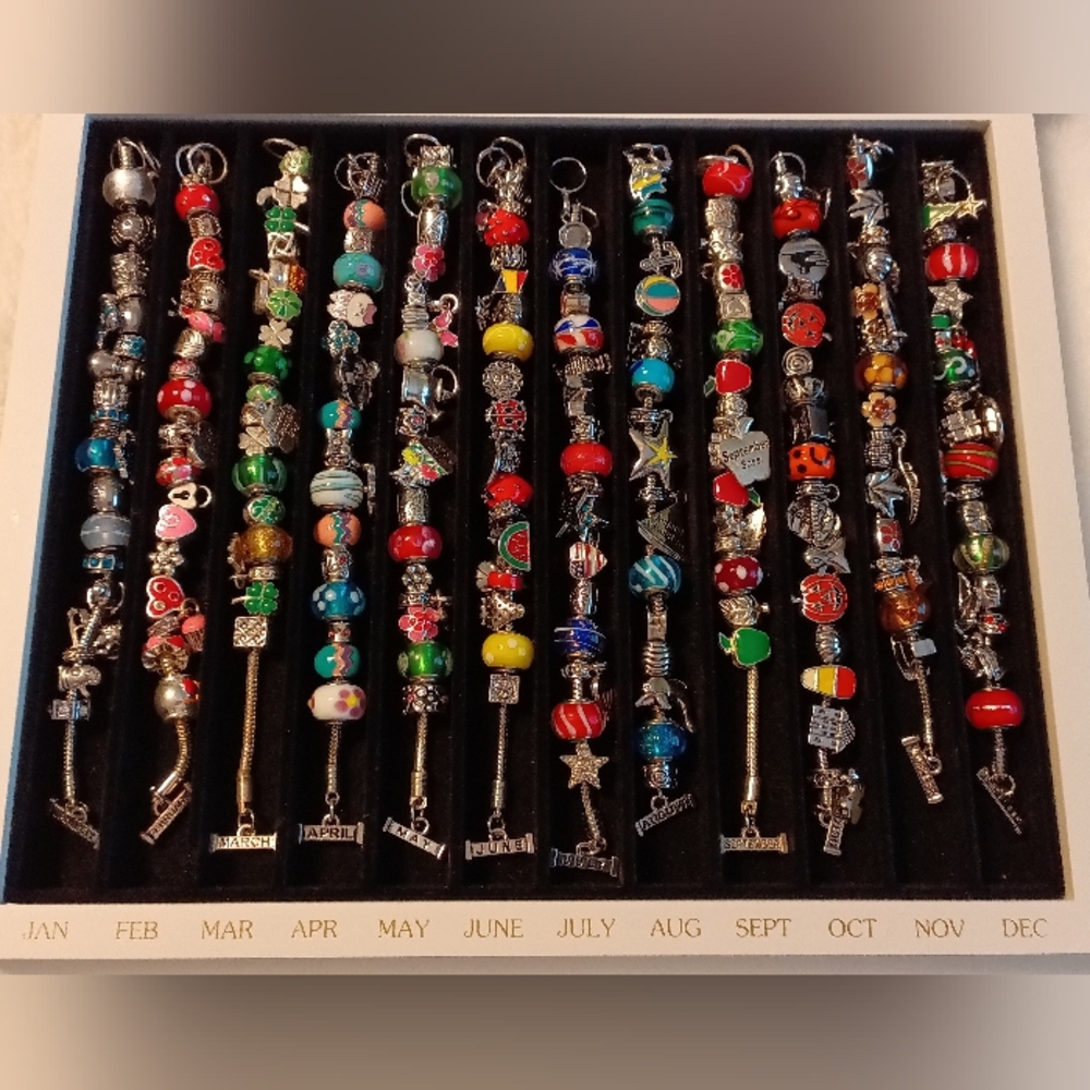 12 Bracelet Set (Danbury Mint-Wallabee Ward) For Every Month [Jan thru Dec].